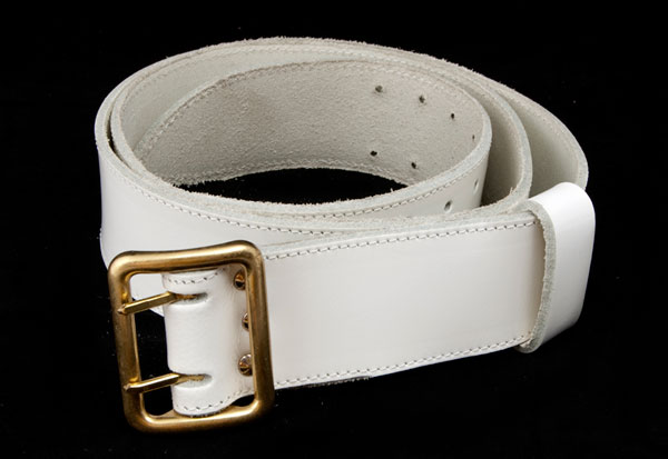 Ремень поясн с анод. пряжкой (h=50мм) белая кожа